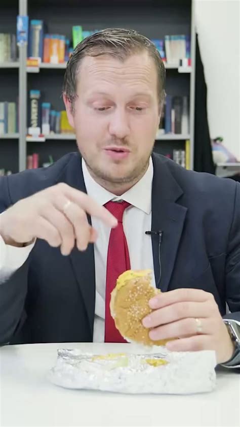 Brits try Five Guys Burgers for the first time!