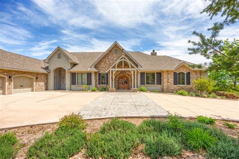 Eagle Point mansion is the latest southern Oregon luxury home to go on ...