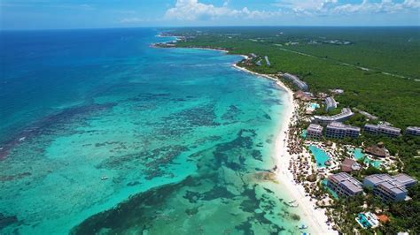 Akumal: Drone views of stunning resort on Mexico’s Riviera Maya