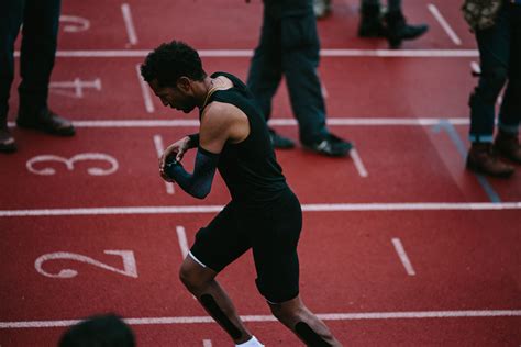 Runner Comes Excruciatingly Close to Breaking Two-Hour Marathon Barrier ...