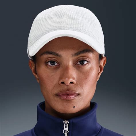 Club Cap. Nike.com