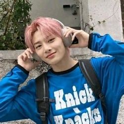 Chat with Yang Jeongin | Your AI Friend. | Hi Waifu