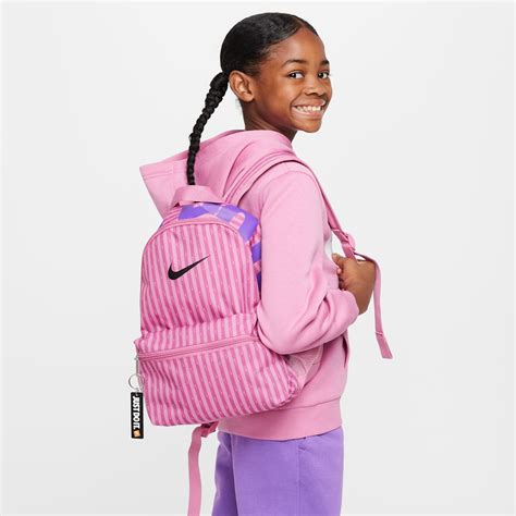 Kids. Nike CA