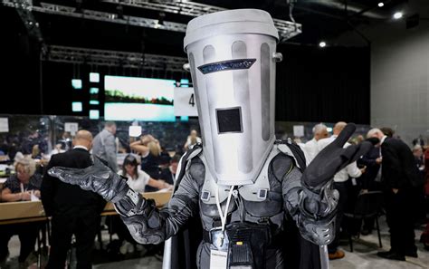 Count Binface set to be only major challenger to Farage - AOL