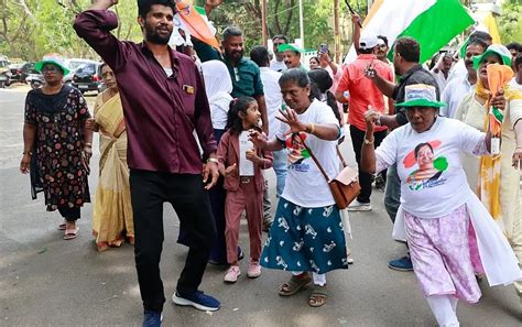 Congress nears decision on Kerala CM after Delhi talks