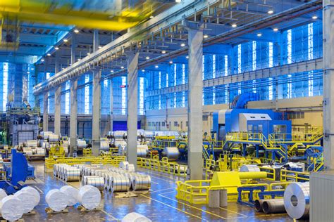 Column: Iran war exposes fragility of Western aluminum market - MINING.COM