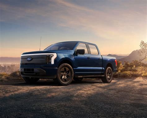 Rivian offering electric pick up lease discounts as EV market shifts