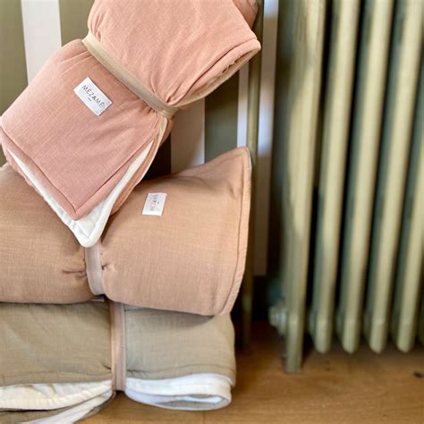 The maxi plain brown sugar comforter – Mezamé