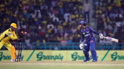 MS Dhoni becomes first player with 200 IPL dismissals, combines with ...