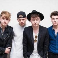 Rixton - Wait On Me Songtext | LetsSingIt Songtexte