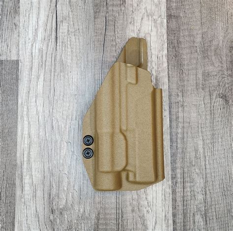 S&W M&P 10mm W/ Streamlight TLR1/HL Right Hand Coyote Tan