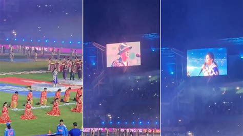 Shreya Ghoshal blends a medley of Zubeen Garg's hits with World Cup ...