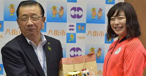 「空手の魅力、子供たちに」 植草歩選手が故郷の千葉・八街市を表敬 - 産経ニュース