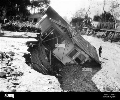 La crescenta montrose Black and White Stock Photos & Images - Alamy
