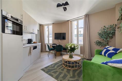 Cozy Apartment 4pax in the 17th - Flats for Rent in Paris, Île-de ...