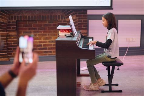 How to Tell If Your Child Is Ready to Start Piano Lessons