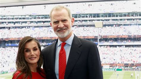 Queen Letizia dazzles in vibrant red as Spain's World Cup triumph ...