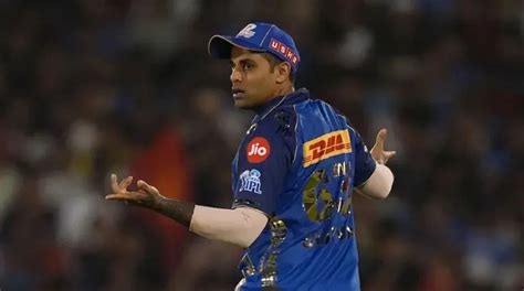 Suryakumar Yadav to stay at Mumbai Indians? Latest social media move ...