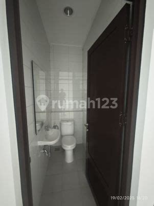 Disewa Ruko Euro Asia Pik 2 Lokasi Strategis Uk. 5X10m2 Kosongan (Siap ...