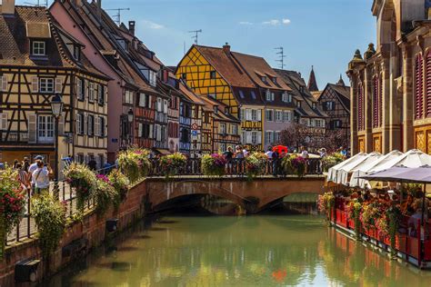 8 best countries for expats seeking mild, springlike weather all year