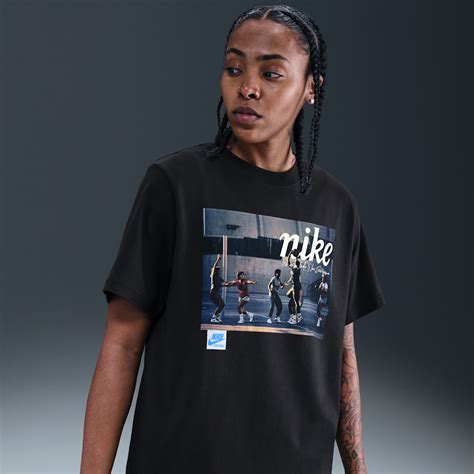 $25 - $50 Graphic Tees. Nike.com