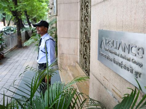 Oil prices fall for 2nd day as Donald Trump signals possible US-Iran talks