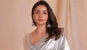 Alia Bhatt to turn presenter at BAFTA 2026 alongside Cillian Murphy ...