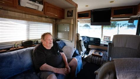 San Diego starts cracking down, slowly and ‘one at a time,’ on RVs ...