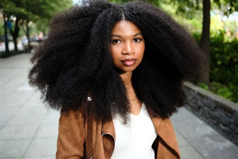 This is how the woman with the world's largest afro retains her length