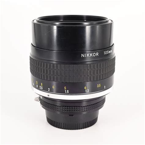 Nikon Nikkor Ai-s 105mm f1.8 Lens AIS | GearFocus