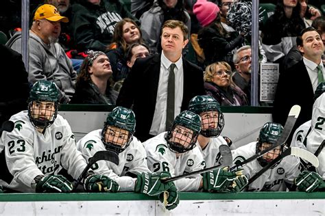Top prospect decommits from North Dakota, considering Michigan State