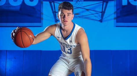 Kentucky basketball: John Calipari holds court at UK media day