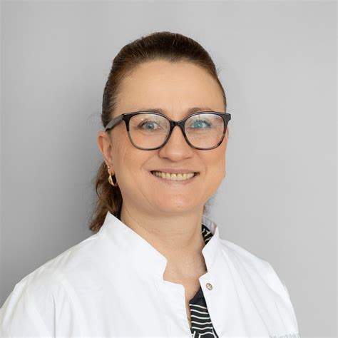 Dr. Silvana Grashkoska Civkaroska, specialist in general internal medicine in Chêne-Bourg | Book ...