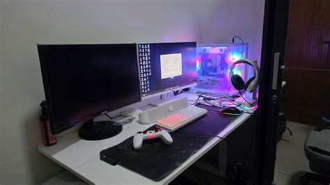 - Meja Gaming Xpanse Elektrik warna Putih 140cm | Facebook