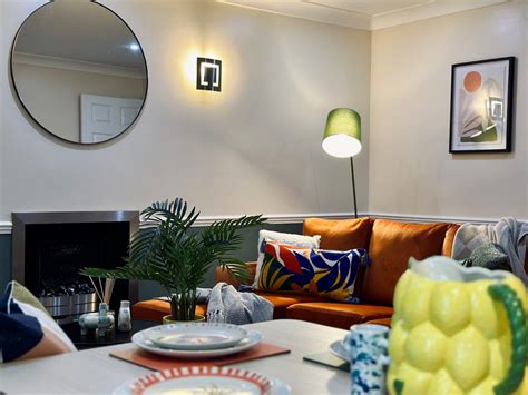 3-Bed House | Sleeps 8 | Free Parking | Long Stays - Houses for Rent in ...