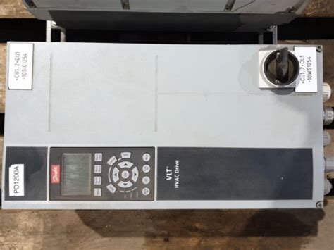 Gebraucht Danfoss VLT FC-102P7K5T4E55H3 in Hillegom, Südholland ...