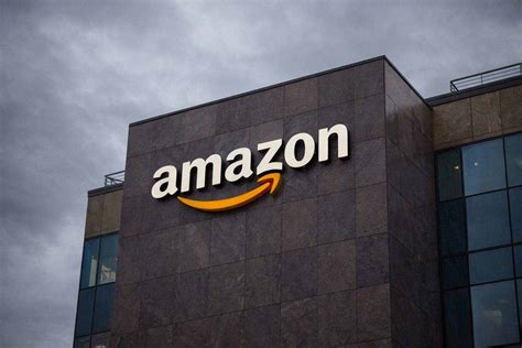 Amazon stock week ahead: What traders watch after the Amazon outage and ...