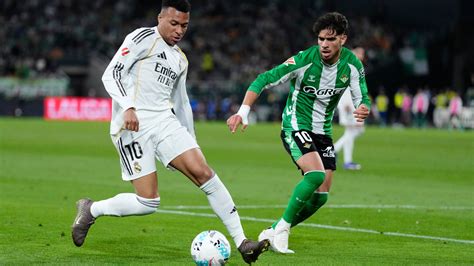 Mbappé diagnosed with hamstring injury 2 weeks ahead of Spanish league clasico against Barcelona ...
