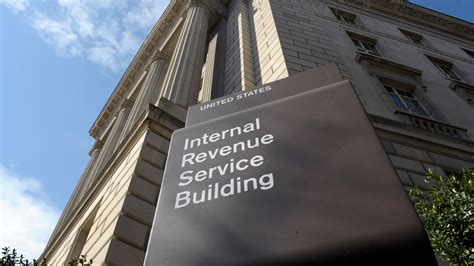 IRS faces stiff challenges in 2026 tax season due to workforce cuts and ...