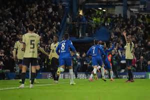 "Araujo no puede volver a jugar ningún partido importante con el Barça"