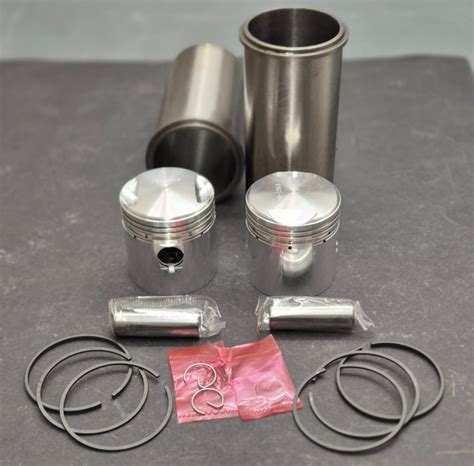 Triumph Cylinder Liners with Piston Low Compression 7:1 T100. TR5. 5T ...