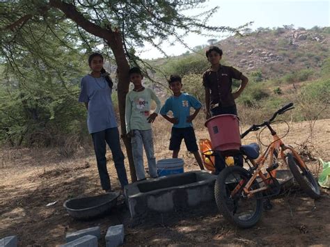 Rintoda Kids Compassion: Animal Water Bowl in Heatwave