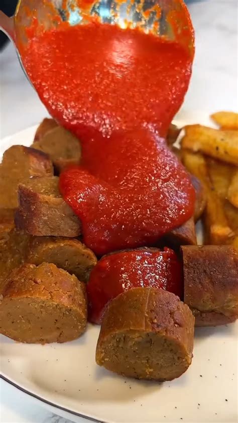 Easy homemade vegan currywurst recipe