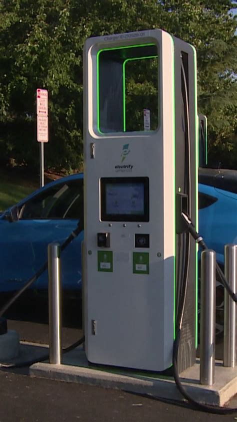 ODOT rolls out next wave of high-speed EV charging stations | kgw.com