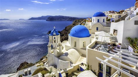 The weather in April in Greece