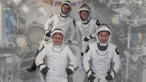 エロ漫画人気作家 本記事ではちょっと人には聞きづらい おすすめのエロ漫画家 をランキング形式で紹介します またその作家の代表作や絵の傾向なども ...