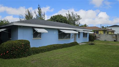 30 Victor Road Coral Harbour Nassau and Paradise Island Single Family ...