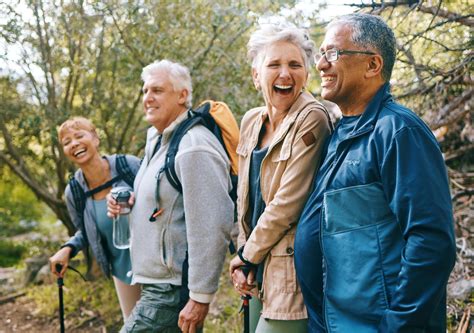 Senior-Friendly Outdoor Group Activities That Work in Early Spring