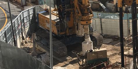 Diaphragm wall construction beneath existing infrastructure | We Are ...