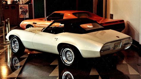 Everything to know about the Pontiac Banshee, and what made it so unique